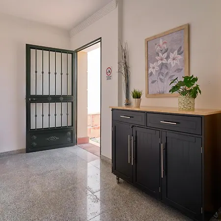 Nerjaluna Aparthotel 3*