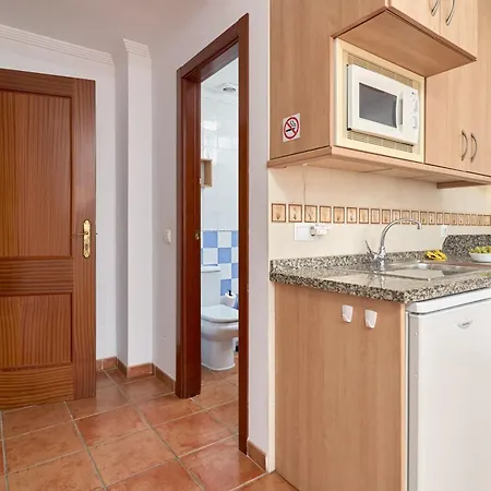 Nerjaluna Aparthotel