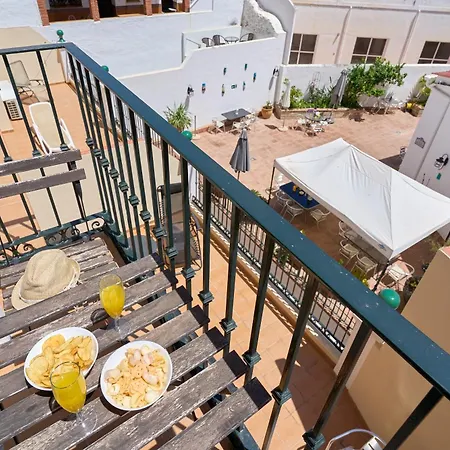 Aparthotel Nerjaluna