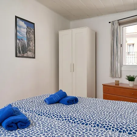 Nerjaluna Aparthotel 3*