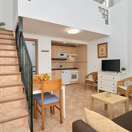 Aparthotel Nerjaluna 3*