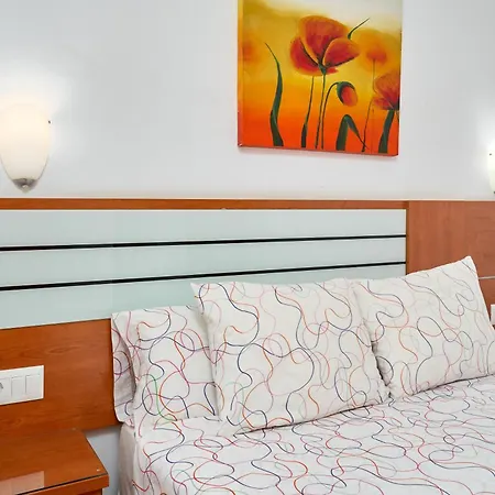 Aparthotel Nerjaluna