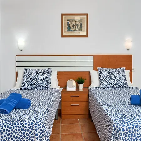 Nerjaluna Aparthotel