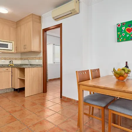 Aparthotel Nerjaluna 3*